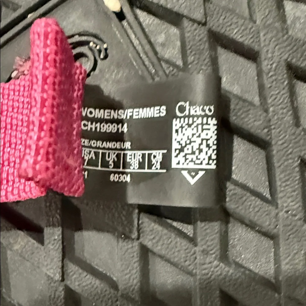 Chaco Women's Fuchsia Sandals - Picture 4 of 5